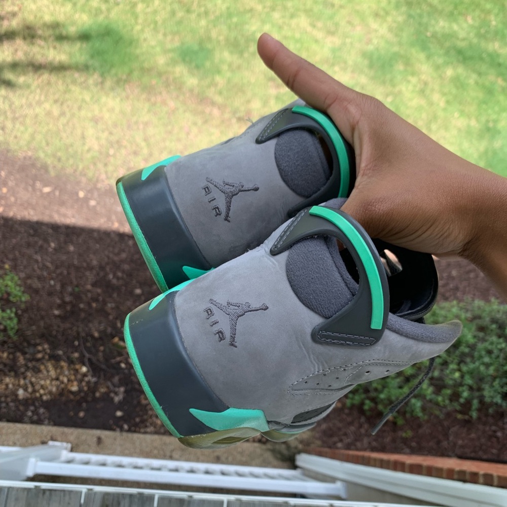 Jordan 6s - Picture 5 of 5